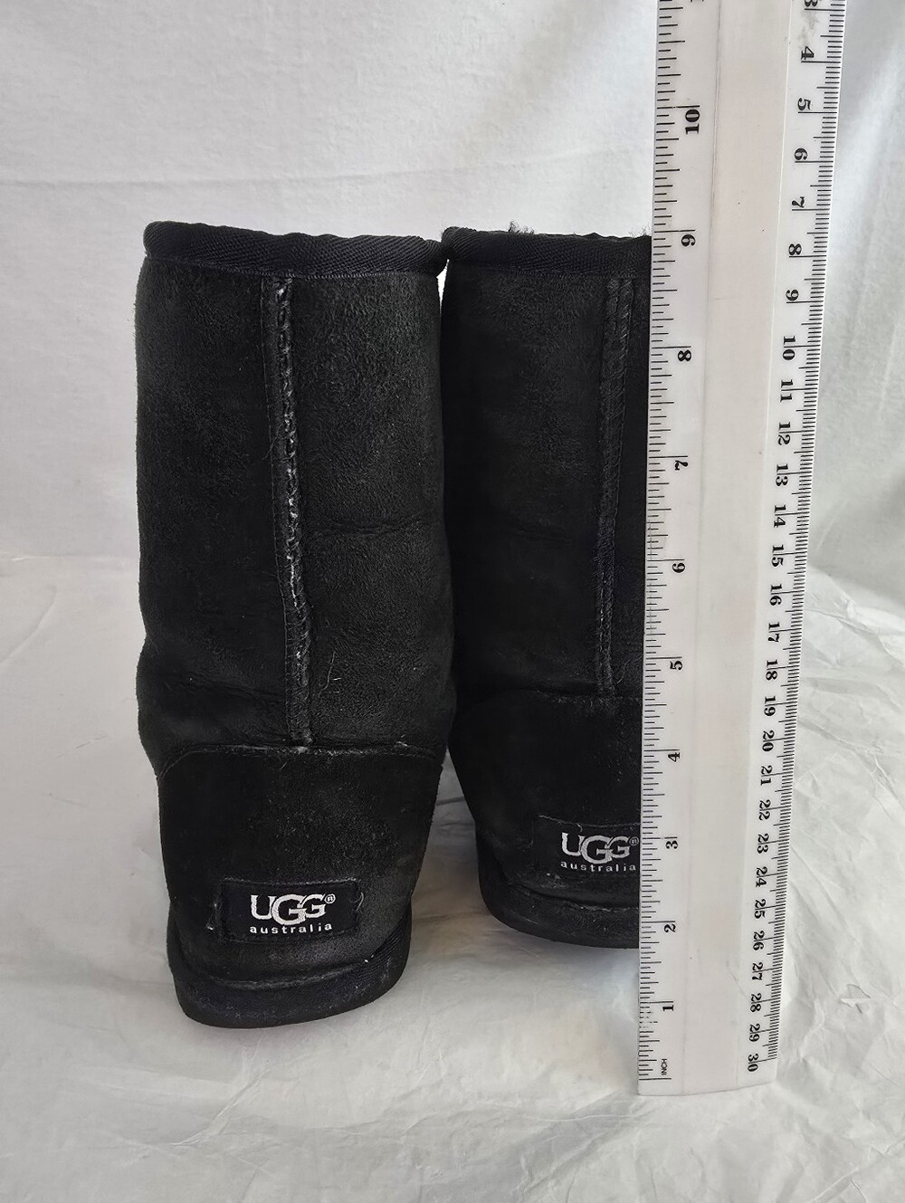 UGG Australia Classic Short Black Suede Sheepskin Boots Womens Size 8 - Picture 3 of 8
